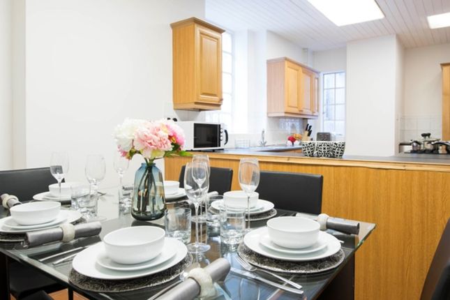 14, Strathmore Court, Regent's Park , London  photo 4