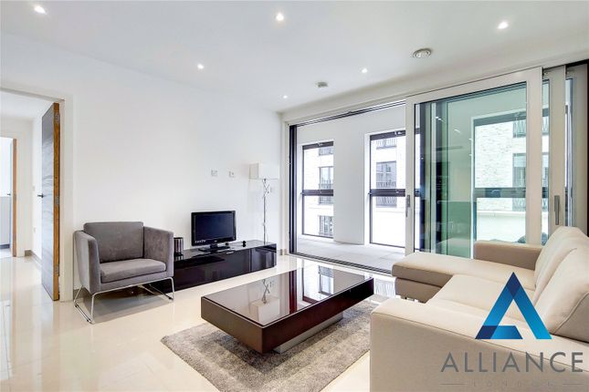 2-bed flat on Apartment 6, Conquest Tower, 130, Blackfriars Road, London, £4,000/mo