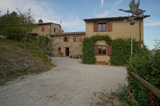 Farmhouse for sale in Strada Dei Calderoni, Perugia (Town), Perugia, Umbria, Italy