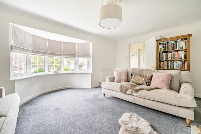 Briar-Lea, 16 Packers Way, Crewkerne photo 4