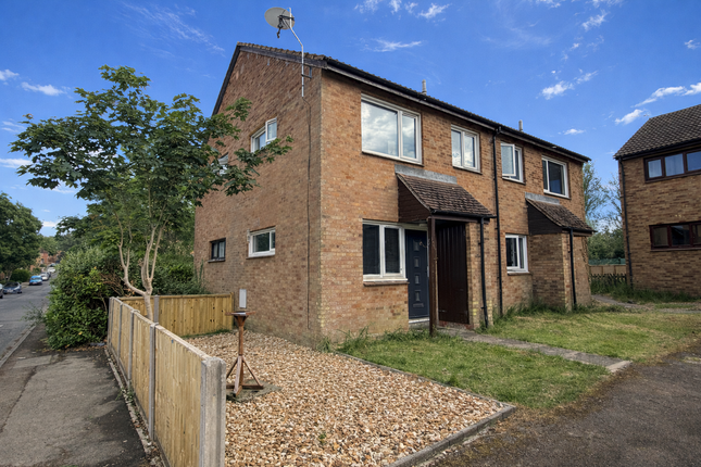 108, Downland, Milton Keynes photo 3