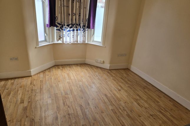 Terraced house to rent in Belgrave Road, London