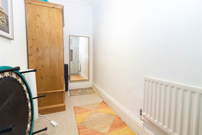 Flat to rent in Bath Terrace, Tynemouth, North Shields