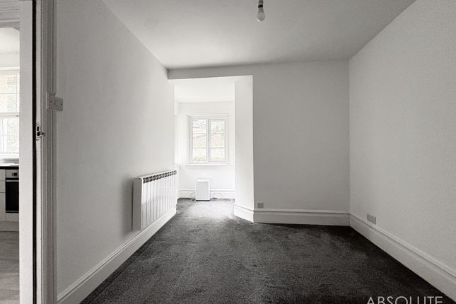 Flat 4, Westerlands Cockington Lane, Torquay photo 3