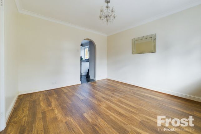 11, Langley Road, Berkshire photo 4