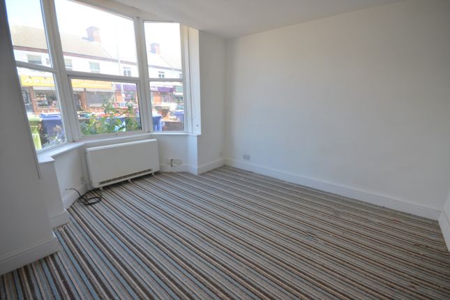 Studio to rent in Grimsby Road, Cleethorpes