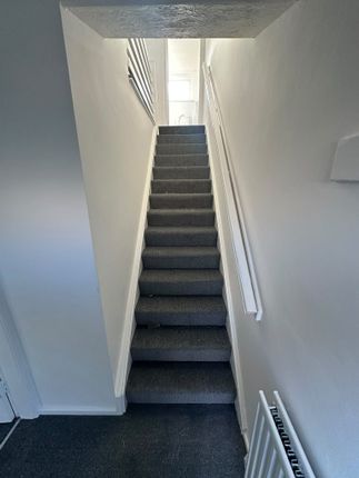 17, Sandringham Road, Middlesbrough photo 3