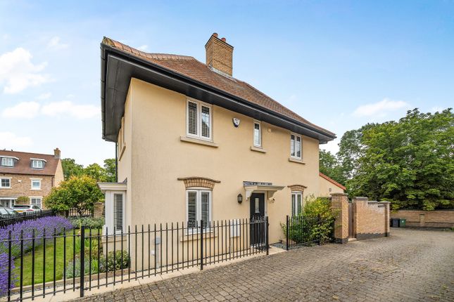 Detached house for sale in Salisbury Close, Fairfield, Hitchin