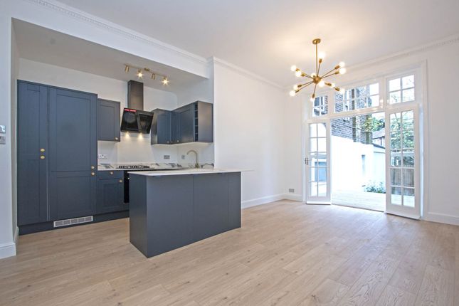 Flat for sale in Palace Road, Tulse Hill, London