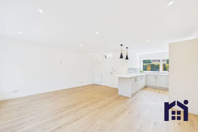 16 Langdale Grove, Chorley photo 3