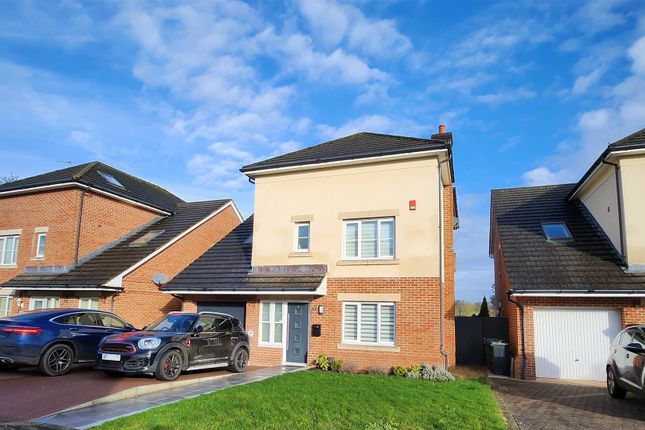 Thumbnail Detached house for sale in Wren Court, Calne