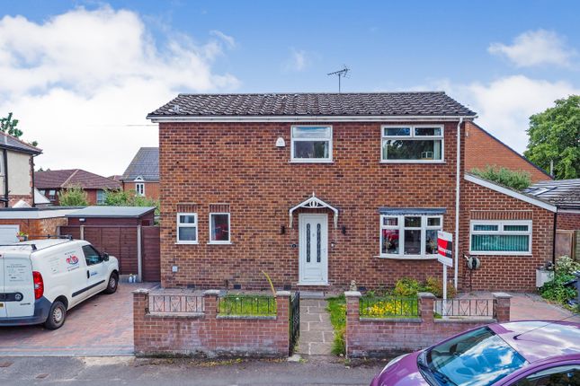 3 bed detached house for sale in Manor Crescent, Carlton, Nottingham NG4
