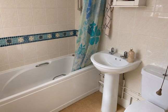 9 Watson Street, Burton-On-Trent photo 4