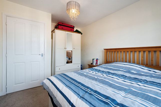 Flat for sale in Edith Mills Close, Neath