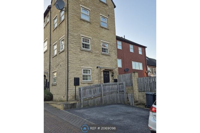 Thumbnail Flat to rent in Longcar Lane, Barnsley