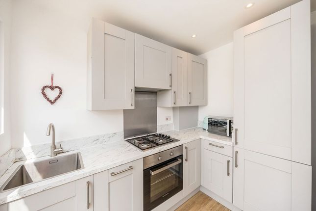 40, Tankerton Road, Surbiton photo 3