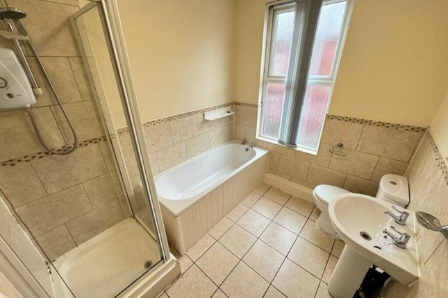 9, Marley Terrace, Leeds photo 2
