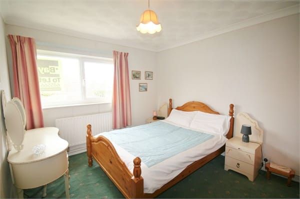 11, York Court, Swansea photo 4