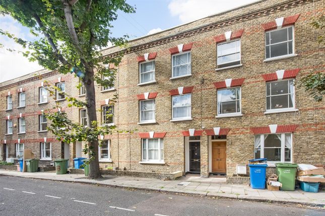 Thumbnail Room to rent in Henshaw Street, London