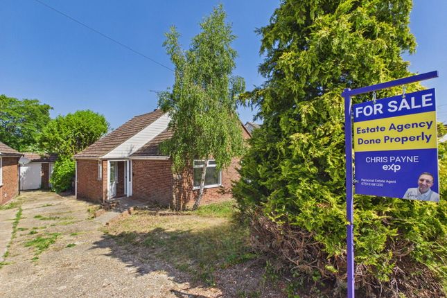 2-bed house on 28, Springfield Avenue, Tenterden, £325,000