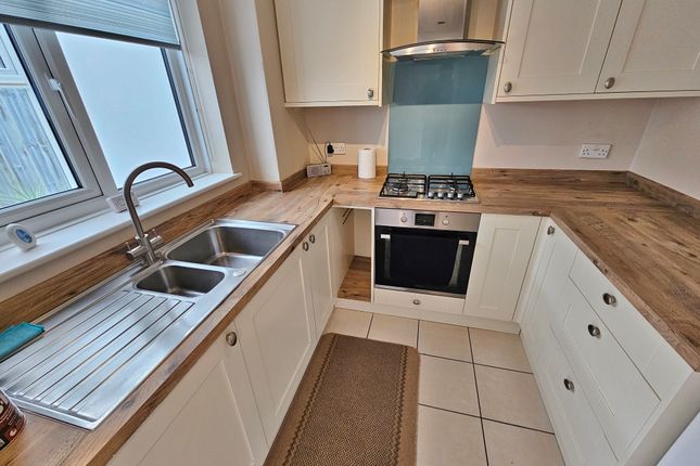 130, Farmlea Road, Portsmouth photo 3