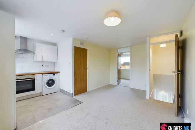 29, Brookside Close, Milton Keynes photo 2