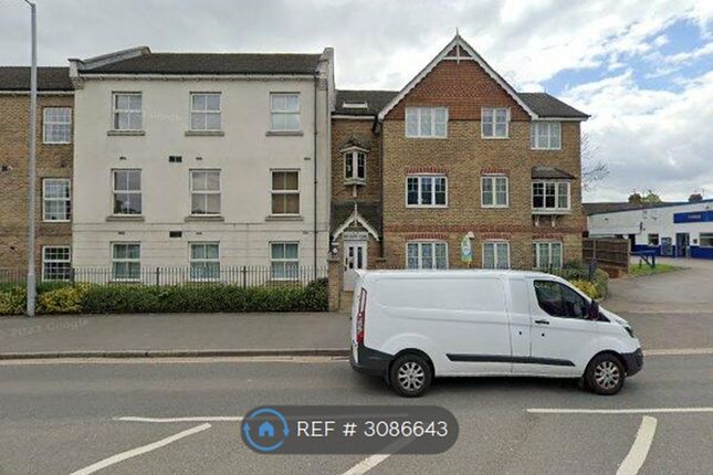 2-bed flat on East Gate Court, Dunstable, £1,400/mo