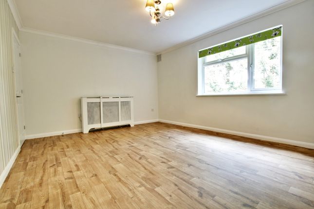 10  Flat 2, Ringers Road, Bromley photo 3