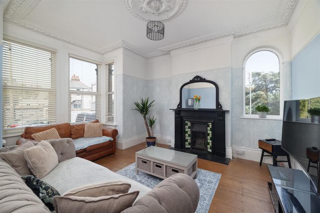 1, Beauchamp Crescent, Plymouth photo 2
