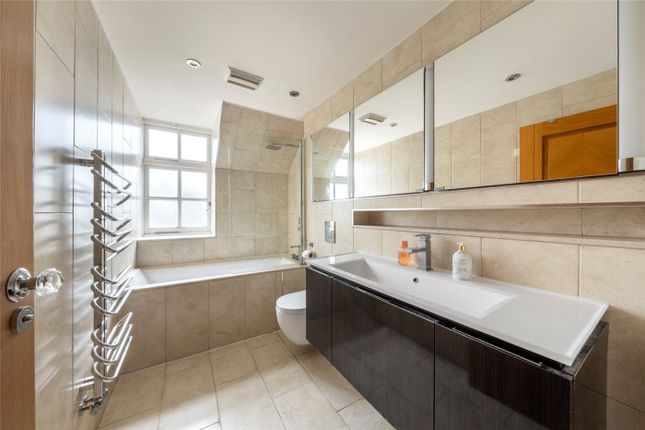 Flat for sale in Spencer Court, Marlborough Place, St John's Wood, London