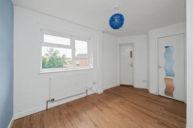 Flat 24, Hunters Hill, Reading photo 5