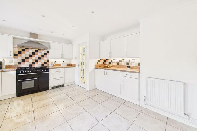 12 Beauchamp Road, Norwich photo 3