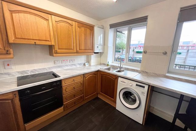 Flat to rent in Eccles New Road, Salford