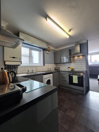 Terraced house to rent in Uplands Crescent, Uplands Swansea