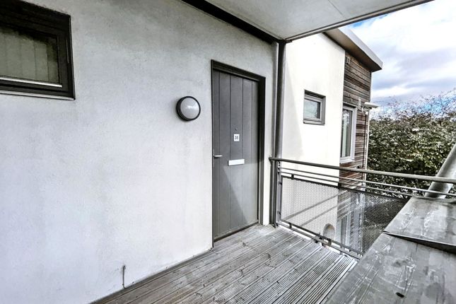 35, Marigold Avenue, Gateshead photo 3
