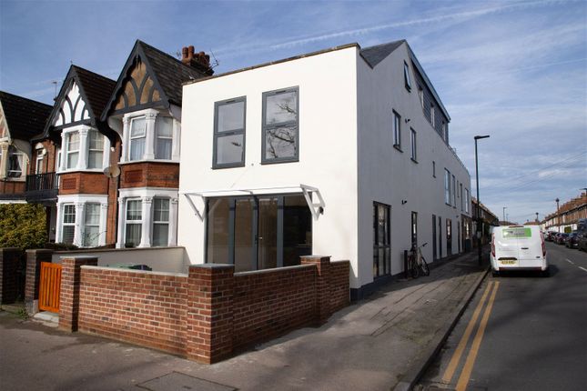 End terrace house for sale in Bethel Road, Welling