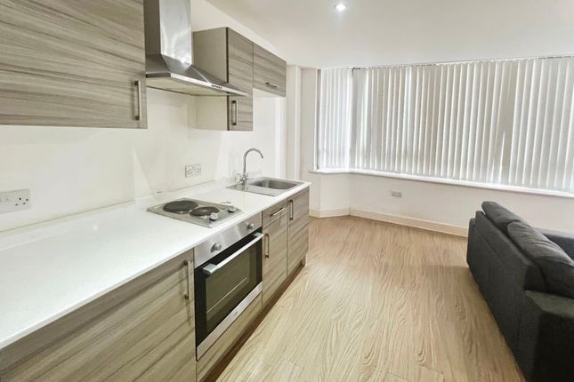 25 Provincial House, Nelson Square, Bolton photo 4