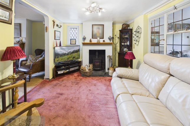 Providence Cottage, Ifield Green, Crawley photo 2
