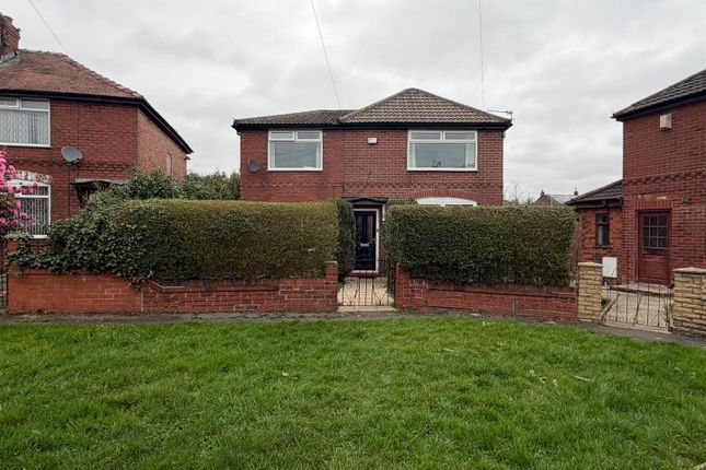 64, Williams Crescent, Chadderton photo 2