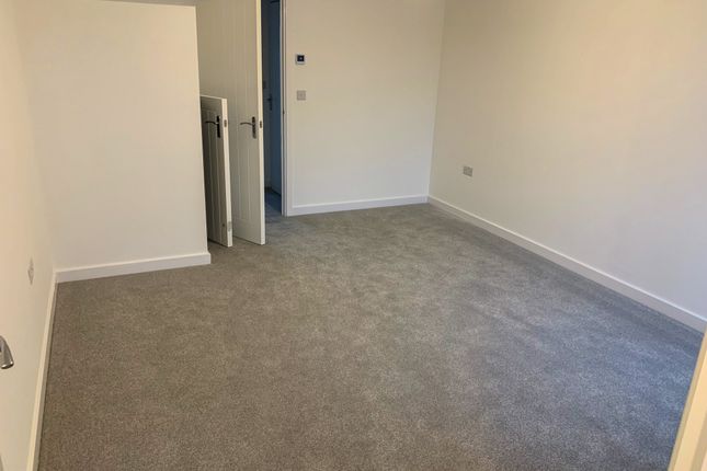 Town house to rent in Deacon Close, Fleckney, Leicester
