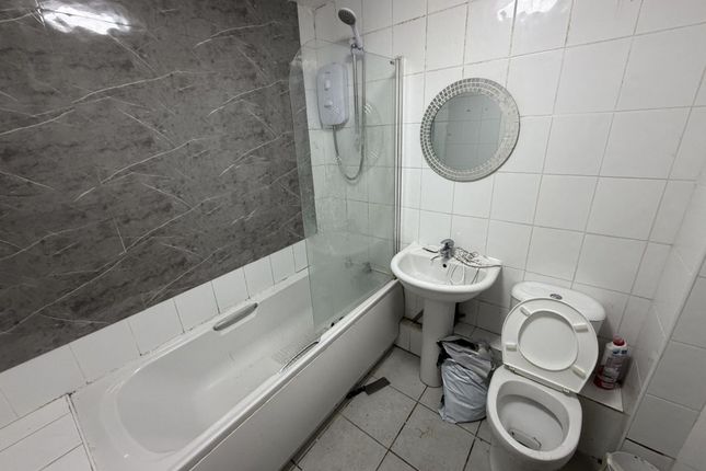 16 Adelphi Street, Flat 2-FM, PRESTON photo 4