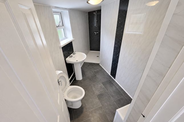 1A Clifford St, Neath photo 4