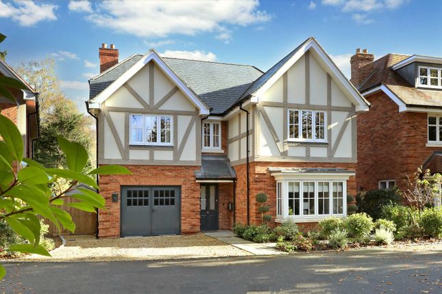 Thumbnail Detached house for sale in Ledborough Gate, Beaconsfield