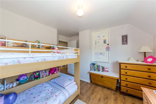 24, Roundfield Avenue, Harpenden photo 5