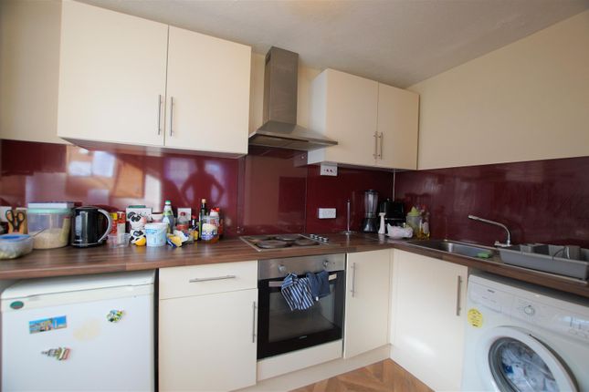 Flat 1, Lyndhurst House, Chichester photo 4