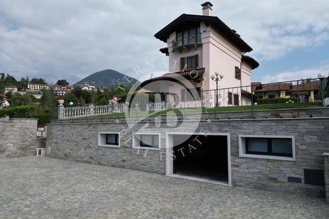 Villa for sale in Verbania, Piemonte, 28900, Italy