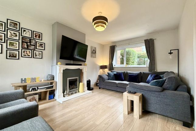 14, Oak Avenue, Horwich photo 3