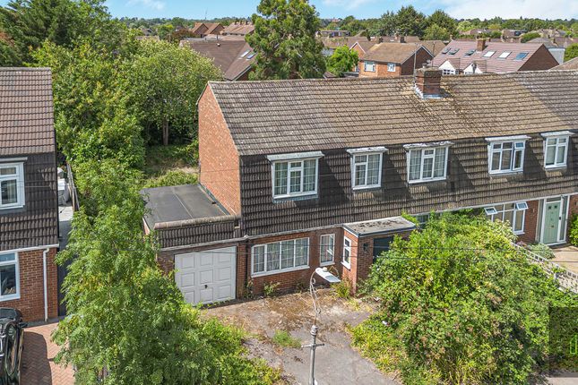 95, Oakwood Drive, St Albans photo 4