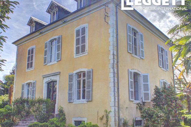 Villa for sale in Jurançon, Pyrénées-Atlantiques, Nouvelle-Aquitaine