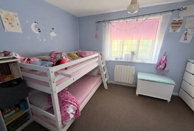 57, Velocette Way, Northampton photo 4